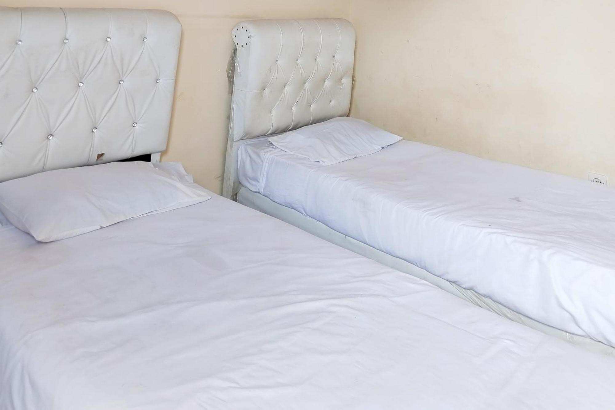 Richmond Guest House Cirebon Redpartner מראה חיצוני תמונה